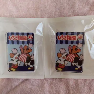 딸기신문 노라네코랜드 아크릴 클립 2세트
