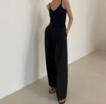 Didot.showroom 투 턱 와이드 슬랙스 M 사이즈