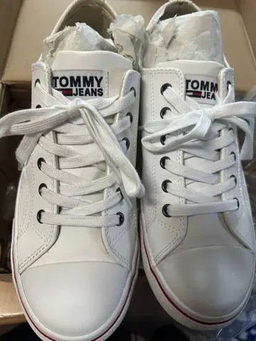 TOMY JEANS 스니커즈