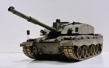 트럼페터 1/35 챌린저2 완성품 탱크 모형 영국