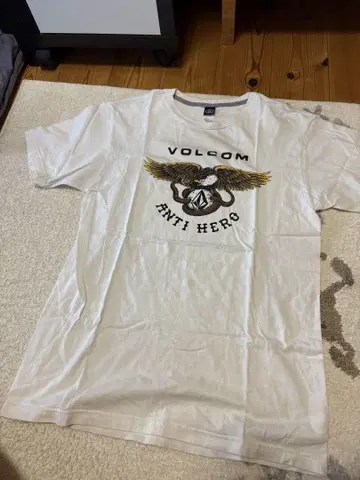 VOLCOM ANTI HERO 티셔츠 화이트