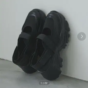 AIC. 스니커즈 디자인 웨지솔 신발