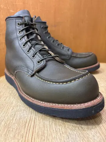 레드윙 8828 클래식 목 알파인 포티지 9D 짙은 녹색