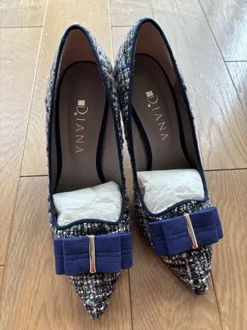 DIANA 네이비 계열 트위드 하이힐 24cm