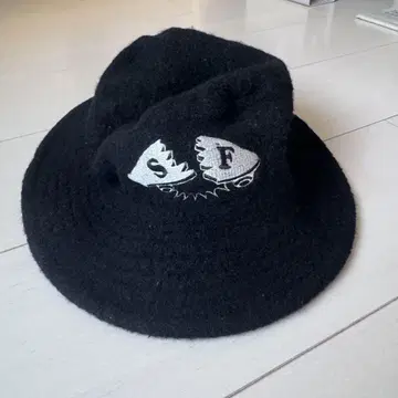 Sasquatchfabrix. SF 로고 블랙 울 버킷햇 S/M