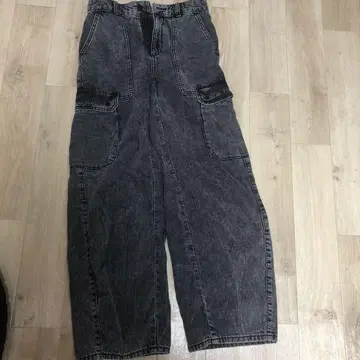 GU 배럴 레그 카고 청바지