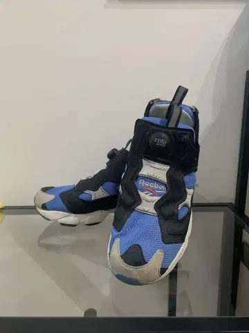 리복 인스타 펌프 퓨리 색스 블루 26.5cm
