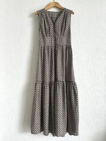 에누에누 내추럴 뷰티 베이직 슬리브리스 원피스 올 패턴 M