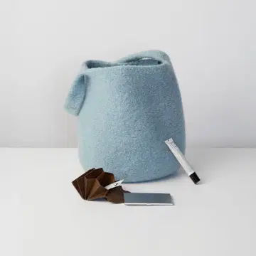 cecilie telle small backet bag