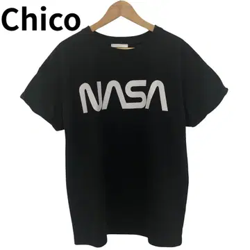 치코 NASA 콜라보 빅 로고 반팔 티셔츠 블랙 여성용 둥근넥