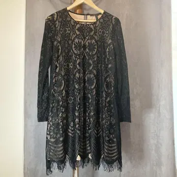 BCBGMAXAZRIA 블랙 레이스 드레스 S