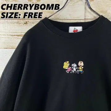 CHERRYBOMB 롱T 블랙 센터 자수 로고 PEANUTS 스누피
