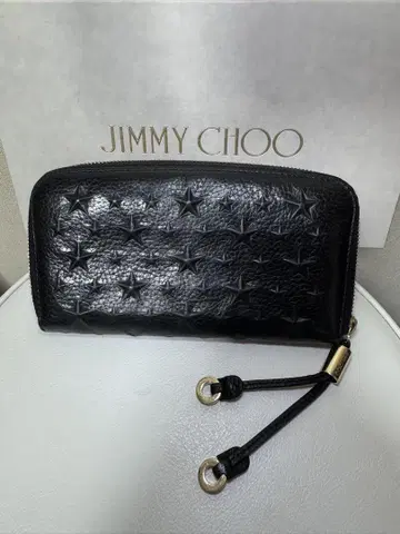 JIMMY CHOO 블랙 장지갑 별 모양 엠보싱 가공
