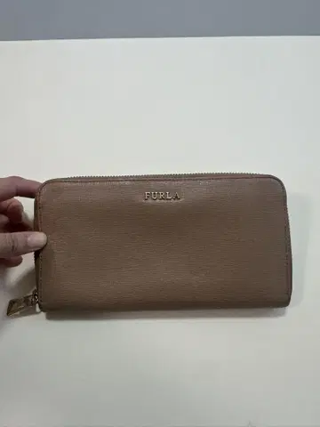 FURLA 베이지 가죽 장지갑