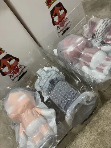 MEGA CRYBABY 400% 퀸 오브 브로큰하트 2체 세트