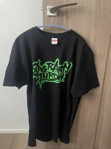 OVER ARM THROW 티셔츠 L 사이즈