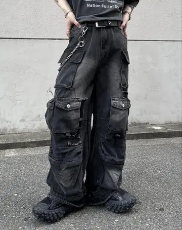 Chikashitsu +utility cargo denim pants