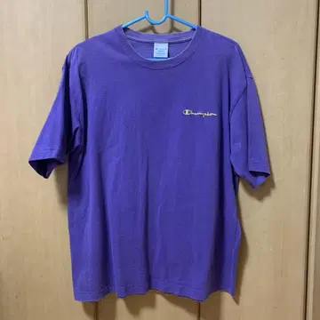 Champion 퍼플 티셔츠