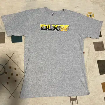 DLX SF 로고 티셔츠 그레이 M 사이즈