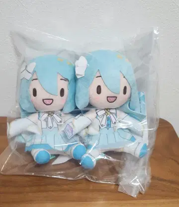 프로세카 후와푸치 미니 봉제 인형 '버추얼 싱어' 하츠네 미쿠 x 2