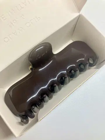 UNDO Hairware No.4 클로 클립 Espresso