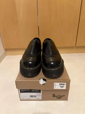 Dr. Martens 1461 Quad Zip 블랙 로퍼