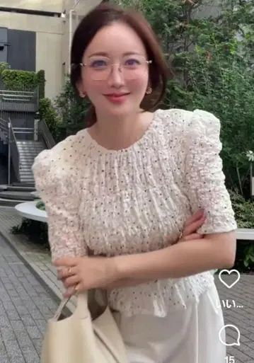 퍼프 숄더 레이스 상의