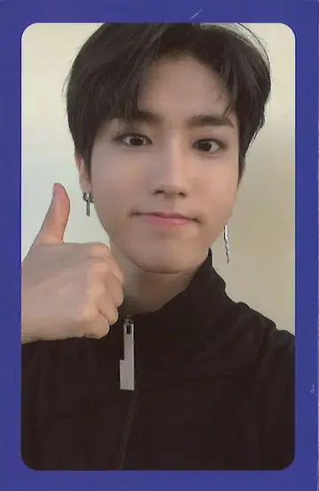 StrayKids HAN CLE:LEVANTER 파란색 테두리
