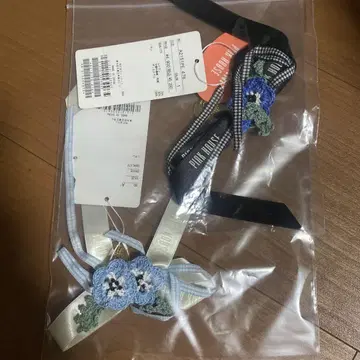 새상품 택 포함, 핑크하우스 네모필라 코사지 2개 묶음 판매 볼체인 포함