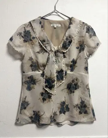 LAURA ASHLEY 로라 애슐리 꽃무늬 보타이 블라우스 사이즈 9