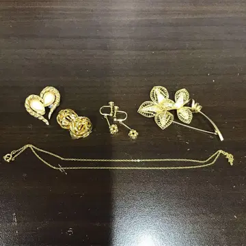 골드 계열 액세서리 귀찌 목걸이