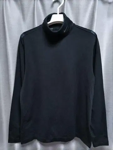나이키 골프 터틀넥 티셔츠 블랙