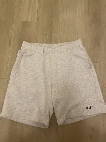 HUF 그레이 숏팬츠 S 사이즈