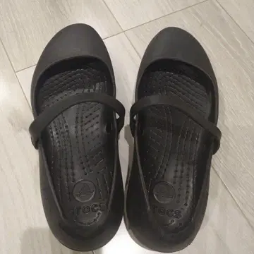 crocs 앨리스 워크 W8 블랙