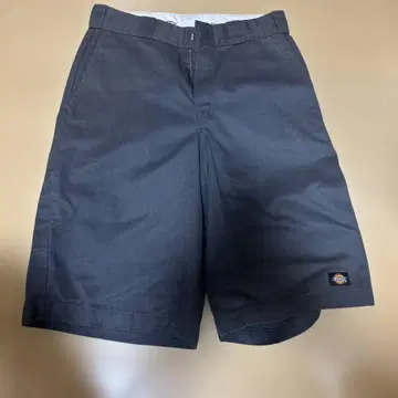 Dickies 다크 그레이 숏팬츠