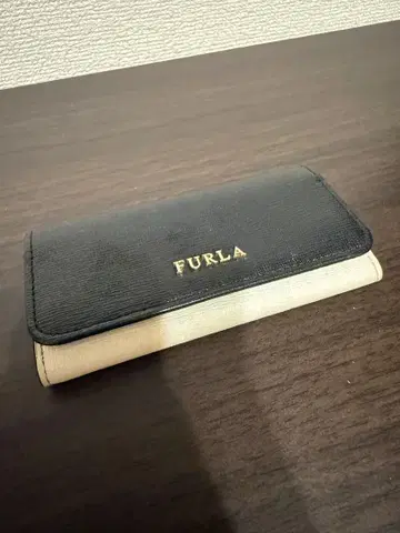 [ FURLA ] 키케이스 블랙