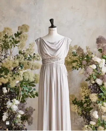 Her lip to Valletta LongDress