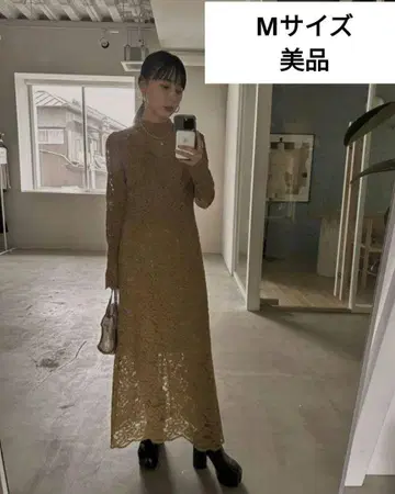 Ameri SLENDER LACE DRESS M 사이즈