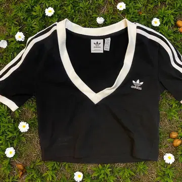adidas 치비 T 크롭 티셔츠 M