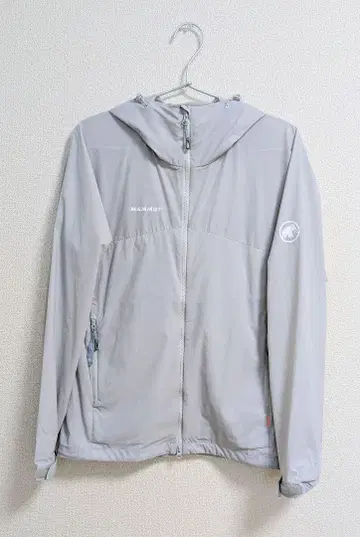 MAMMUT 마무트 여성용 바람막이 그레이