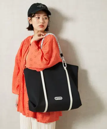 OUTDOORPRODUCTS 네오플랜 토트백 블랙