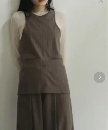 anuke 백 스트라이프 뷔스티에 Back Cross Bustier