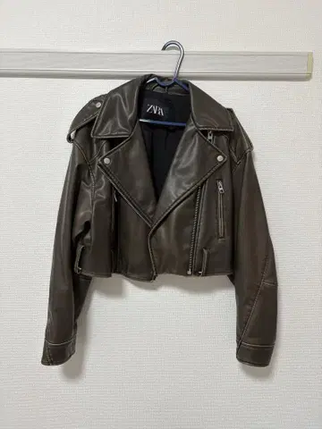 ZARA 올리브 그린 라이더 자켓