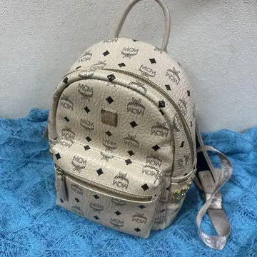 MCM 로고 프린트 베이지 백팩