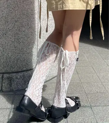 CRANK 레이스업 화이트 양말