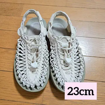 KEEN 유니크 샌들 23cm 화이트 캡/콘스네이크 UNEEK