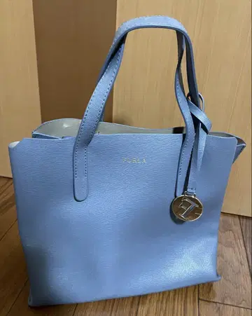 FURLA 블루 토트백 살리토트 훌라