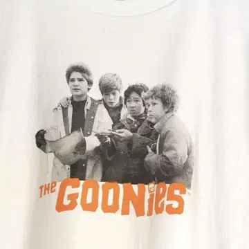 GOONIES 구니스 프린트 T셔츠