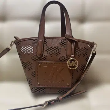 MICHAEL KORS 메쉬 숄더백