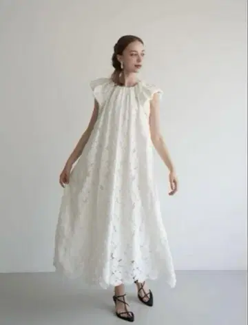 [공식] flower lace drape one-piece 사이즈: 2